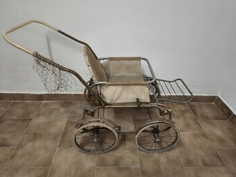 Retro kočárek nálezový stav