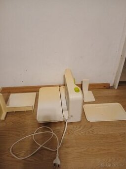 ELEKTRICKÝ  KRAJEČ  ZN.  ZELMER    220  V.