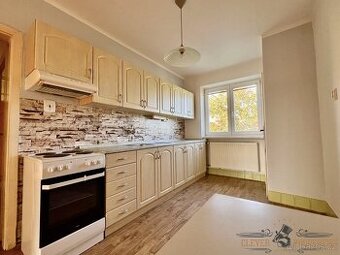 Prodej byty 2+1, 53 m² - Velké Heraltice - Sádek