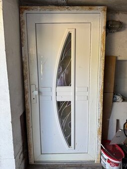 Prodej plastovych vstupnich dveri