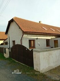 Prodej rodinné domy + stavební pozemek,1.277 m2 - Malý Újezd