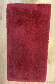 Kusový vínový koberec