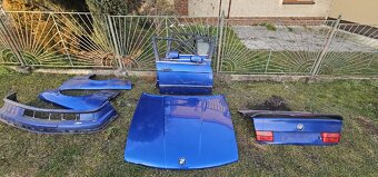 BMW E34 sadu 4x dveře kapota 2x blatník víko kufru
