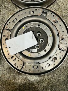 Dvouhmotový setrvačník Renault 1.6, 1.8-123108755R