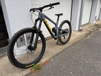 Trek Slash 9.8 XT vel. L