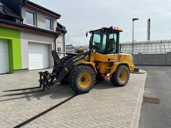 Volvo L30G - 1