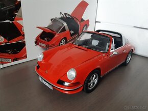 Porsche 934 RSR a 911 S Targa 1:18 Schuco