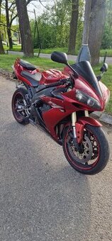 Yamaha yzf R1 2006 Akrapovič