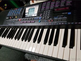 Yamaha PSR 230