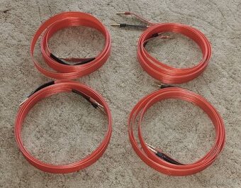 reproduktorový kabel plochý HiFi, délka 2,5 m 2 páry