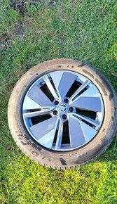 Pirelli Scorpion 235/55 R19 zimní,alu kolo Regulus