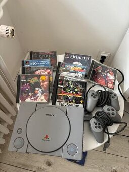 Ps1 hry - 1