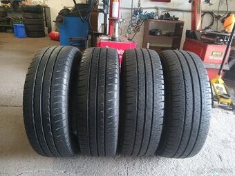 Sada letních pneu 215/65/16.C.Michelin.