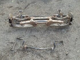 Zadní náprava a přední stabilizátor Opel Insignia