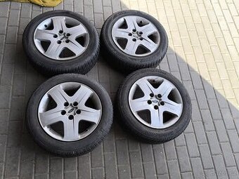 Ford Focus 4x plech + pneu 205 / 55 R16 zimní