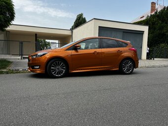 Ford Focus ST-line TOP
