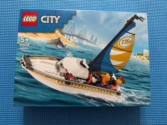 LEGO® City 60438 Plachetnice