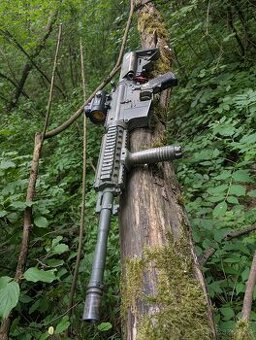 Celokov airsoft AEG M4 16" + kolimátor + příslušenství