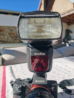 Godox Speedlite V860 pro Sony – bez baterie, málo používaný