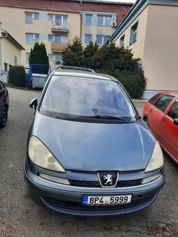 Prodám Peugeot 807 - náhradní ndíly