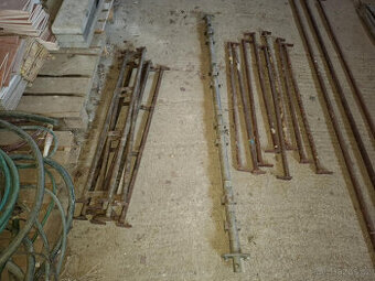 Díly Haki lešení, stojky,podélníky,zábradlí.