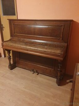 Pianino E. A. Albert