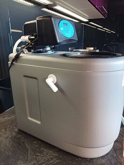 Změkčovač vody automatický programovatelný
