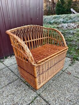 Ratanová /proutěná lavice sedačka s úložným prostorem