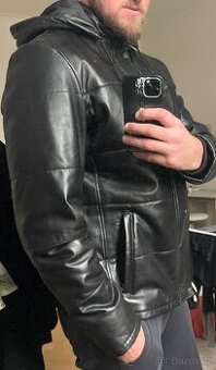 Nová kožená bunda, KARA