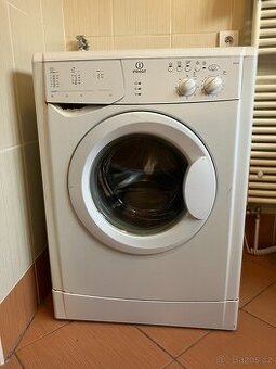 Automatická pračka INDESIT WIN 102 náplň 1-5kg