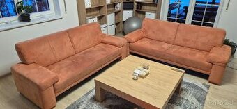 Pohovka sedačka gauč oranžové barvy