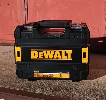 Kufry na nářadí DeWALT systému TSTAK II