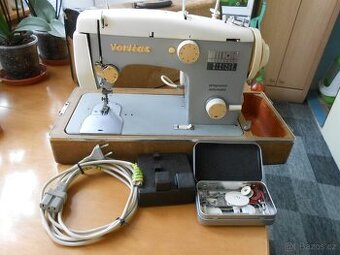 Elektrický šicí stroj VERITAS - při sešlápnutí pedálu jehla