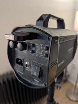 zábleskové světlo Digitalis-600, studiový blesk, Fomei