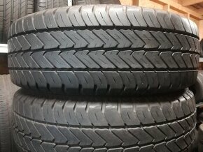 215/60 R17C DUNLOP (4017)