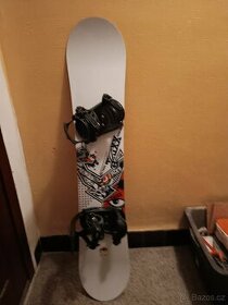 Prodám úplně nový snowboard FTWO 146cm dlouhý.
