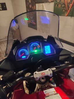 Prodám Aprilia caponord 1000etv