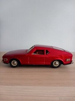Model FORD MUSTANG MACH I plechové staré auto 70.léta