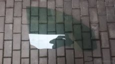 sklo pravé přední dveře škoda fabia 1
