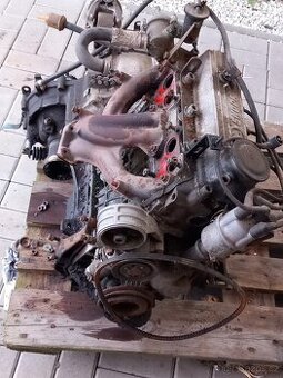 Motor Škoda favorit 135 E