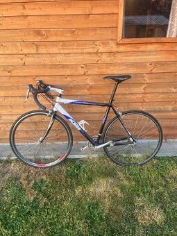 Silniční kolo KTM Strada 3000