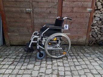 Invalidní vozík