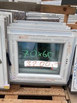 Prodám plastové okno 70x60