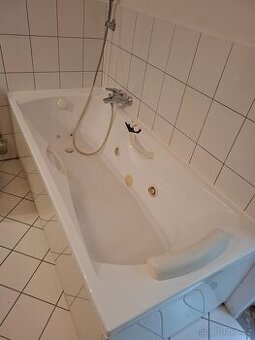 Prodám masážní vanu whirlpool Ravak - 1