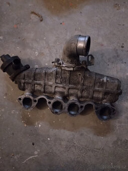 VW sběrné výfukové potrubí
