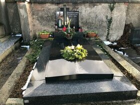 Prodám hrobku