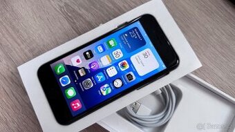 Apple iPhone SE 2 64gb černý- krásný stav, IOS 18.5.