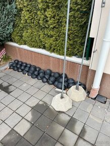 Podpěry vedení hromosvodu + betonový podstavec + zemnící tyč
