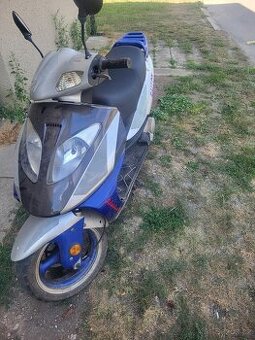 Skutr 125 - 1