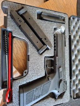 Pistole CZ P09 3xzásobník NP nutné